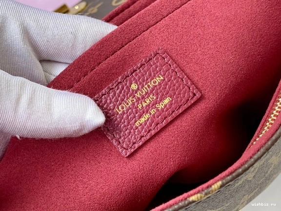 WIS LOUIS SAINT-PLACIDE VUITTON 0130